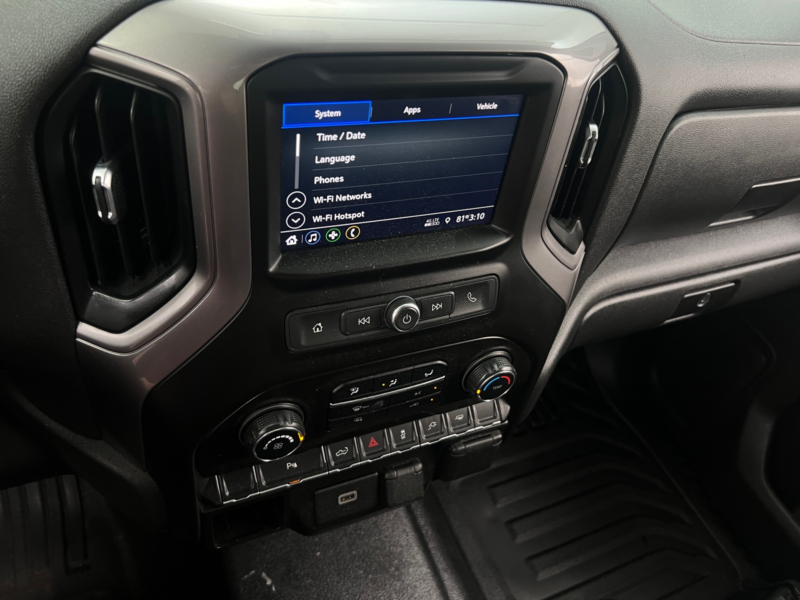 Thumbnail: 2020 Chevrolet Silverado 1500 - 4