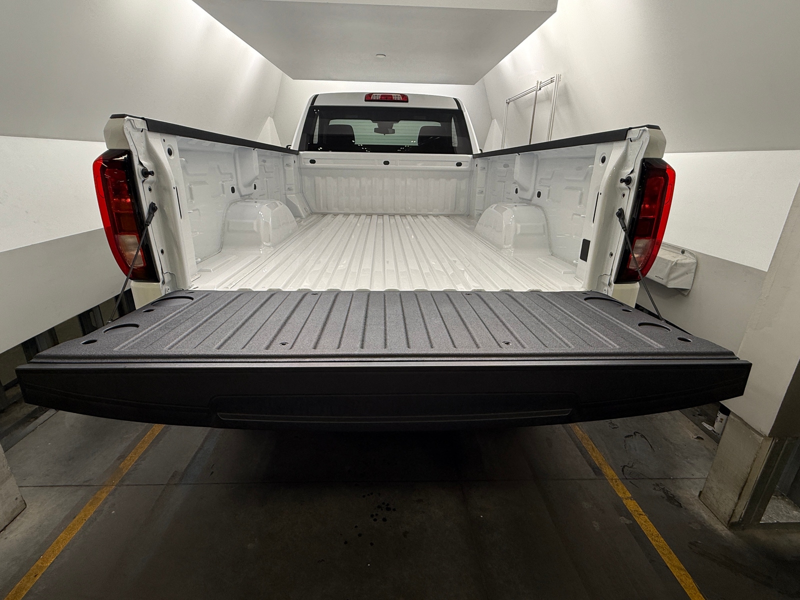 Thumbnail: 2025 GMC Sierra 1500 - 5