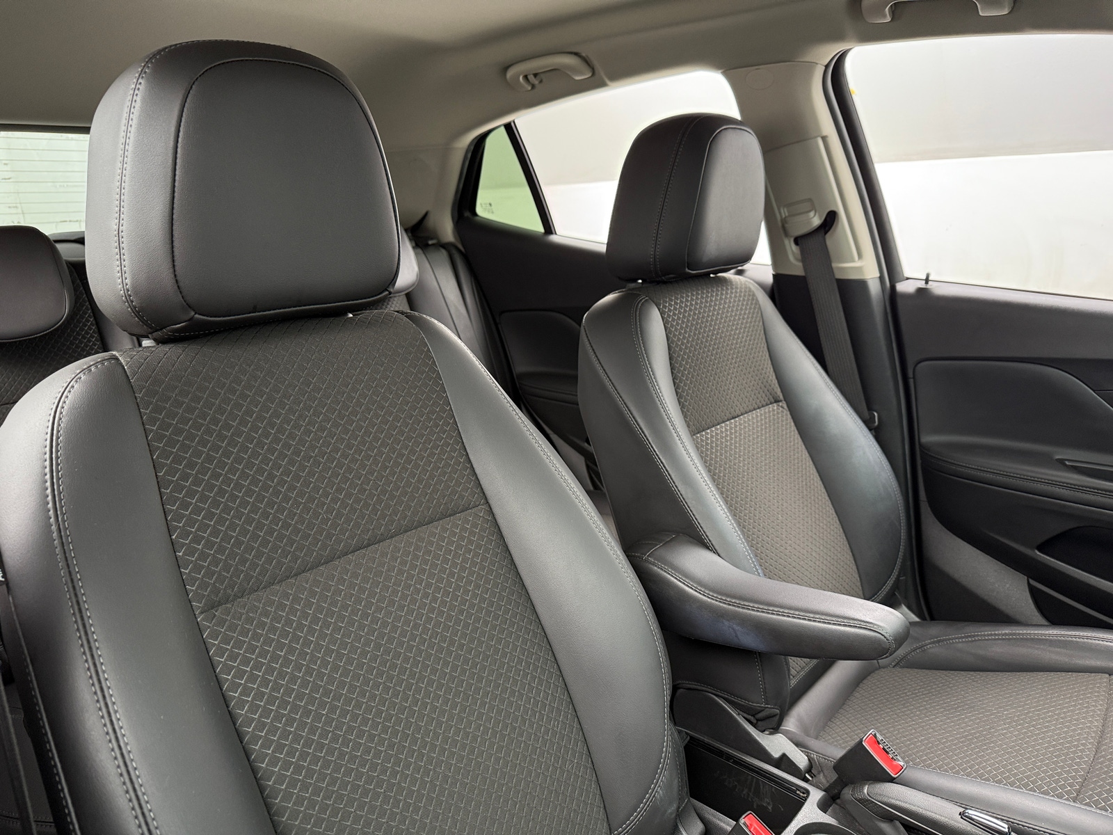 Thumbnail: 2020 Buick Encore - 2