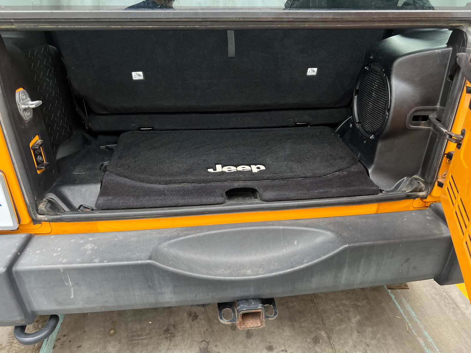 Thumbnail: 2012 Jeep Wrangler - 7