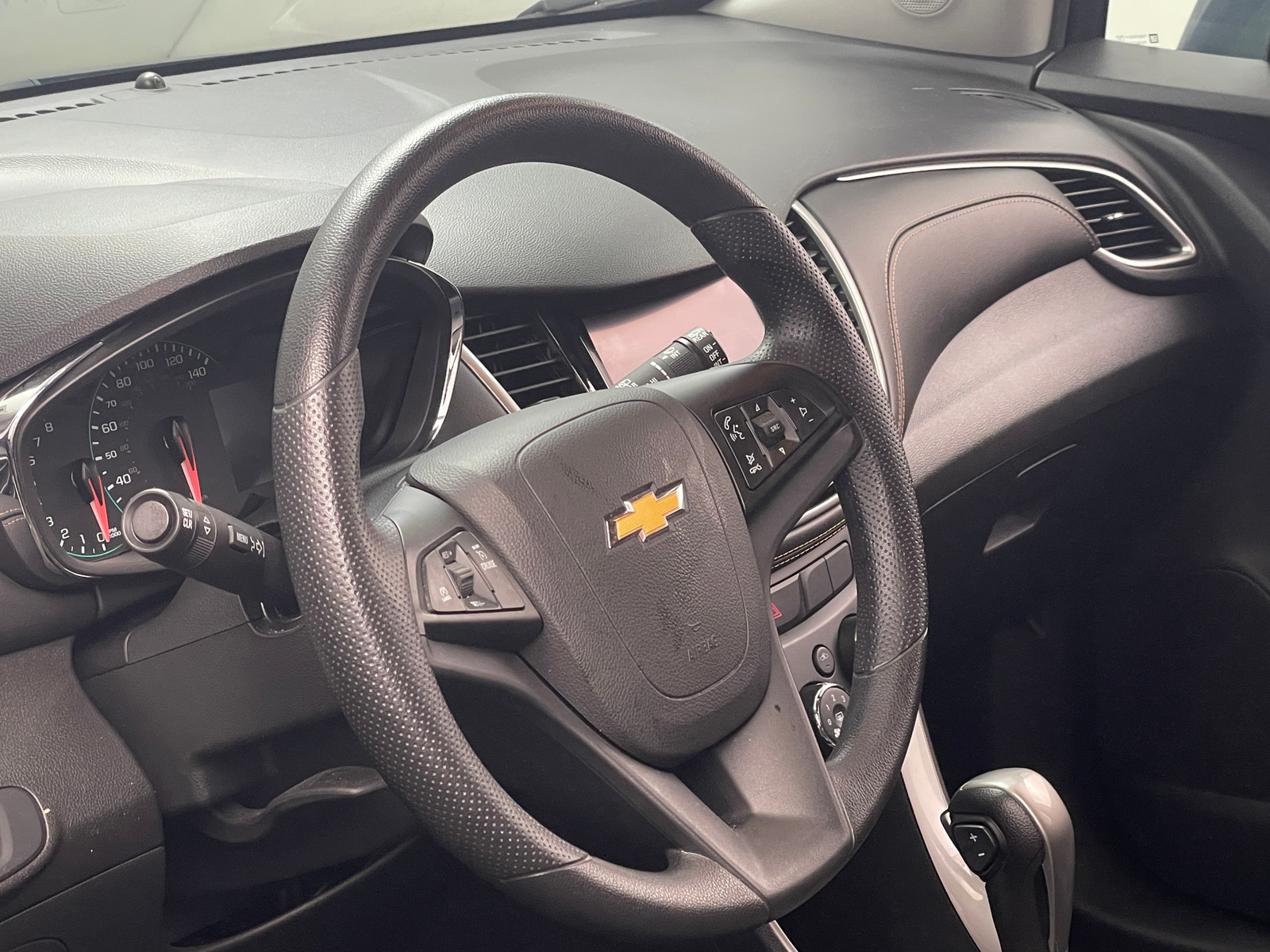 Thumbnail: 2021 Chevrolet Trax - 5