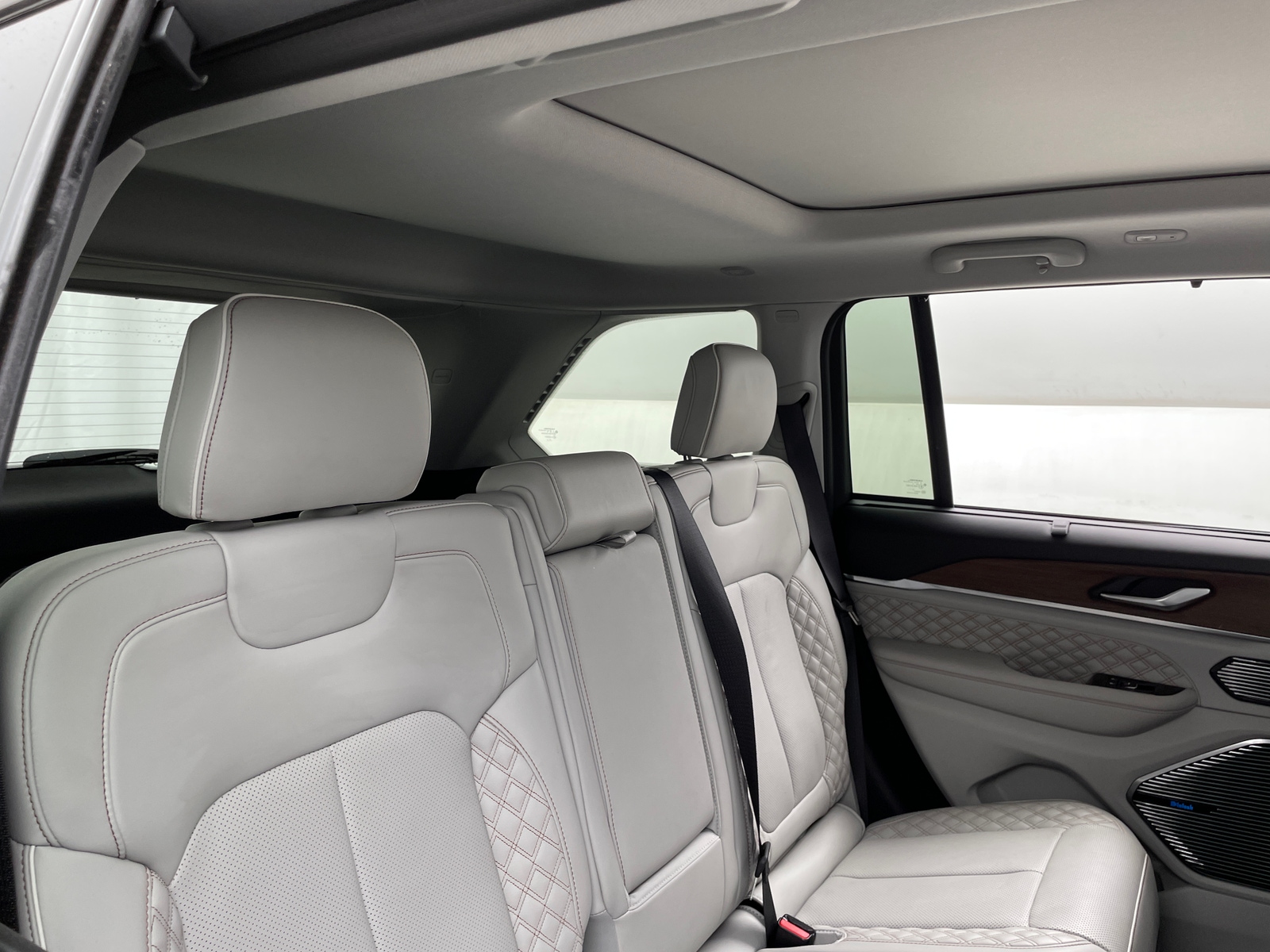 Thumbnail: 2022 Jeep Grand Cherokee - 5
