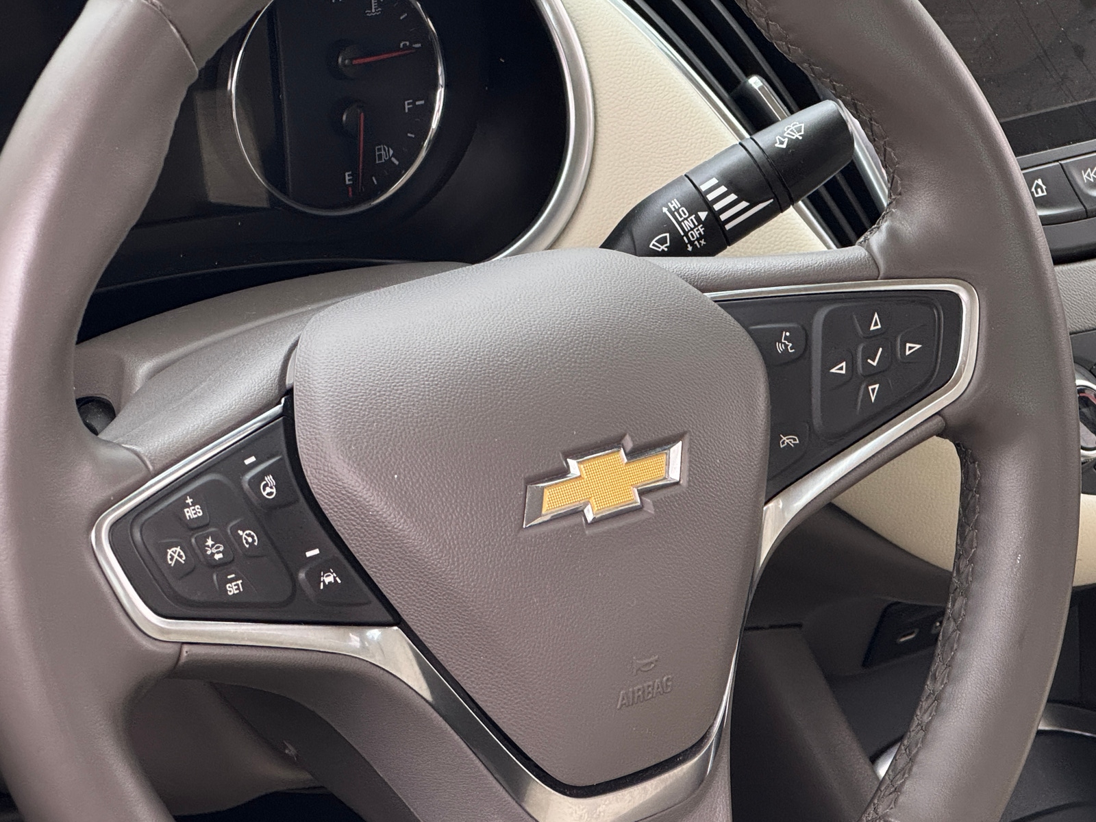 Thumbnail: 2024 Chevrolet Malibu - 4
