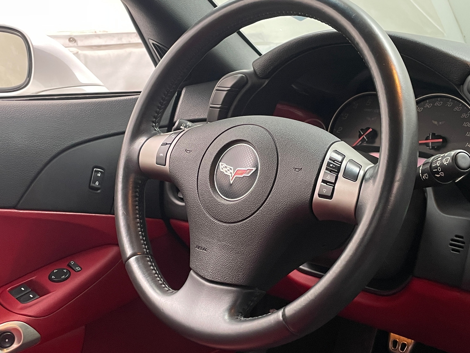 Thumbnail: 2011 Chevrolet Corvette - 4