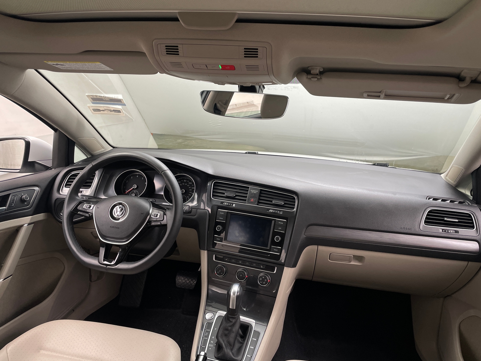 Thumbnail: 2020 Volkswagen Golf - 2