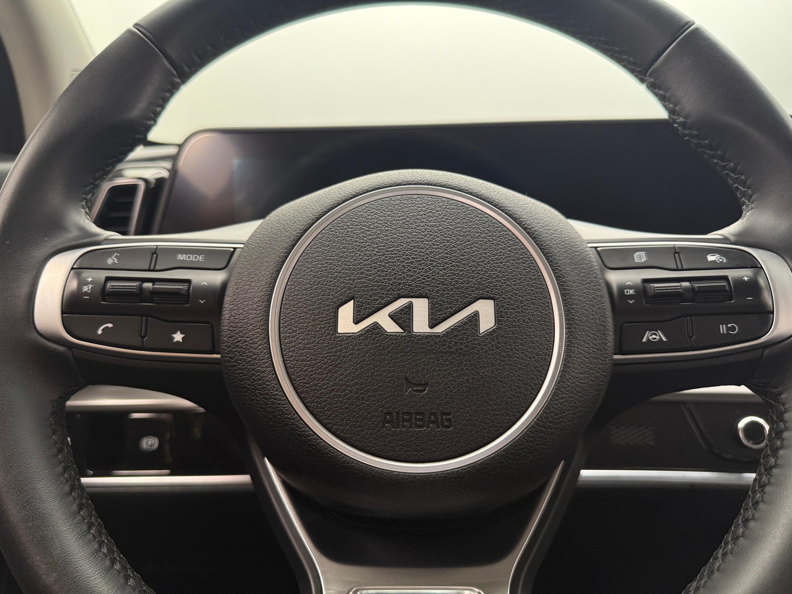 Thumbnail: 2024 Kia Sportage - 4