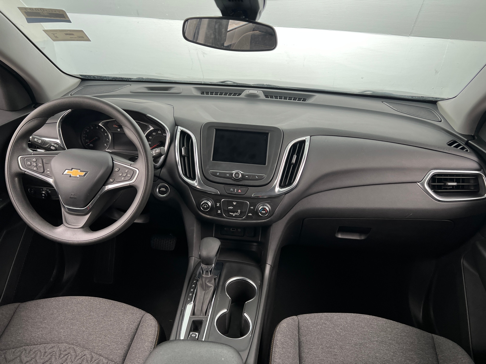 Thumbnail: 2023 Chevrolet Equinox - 3