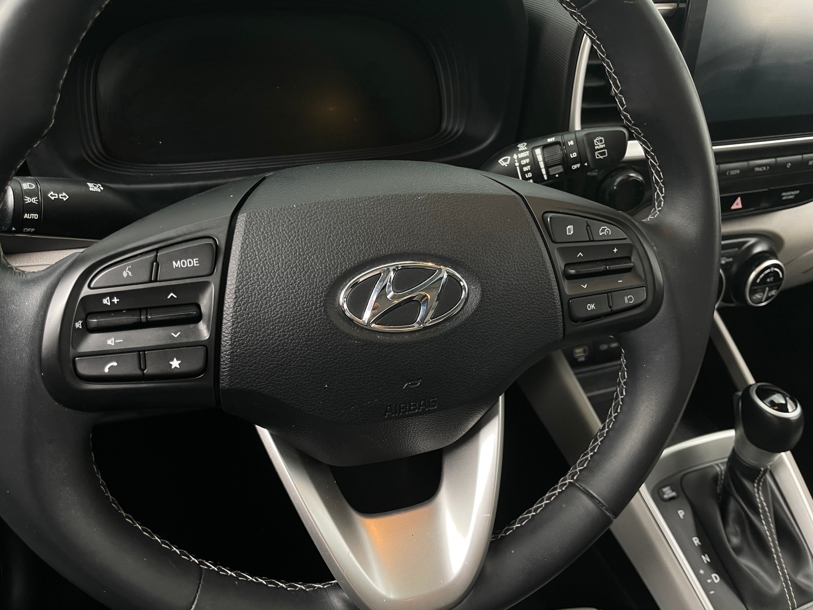 Thumbnail: 2023 Hyundai Venue - 5