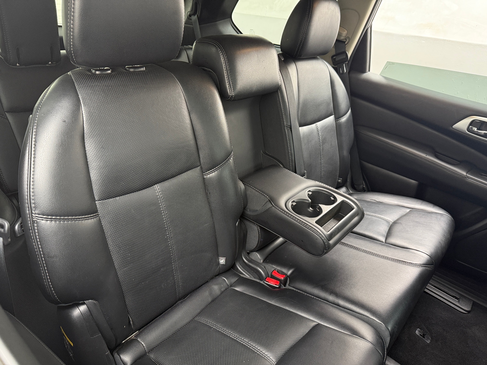 Thumbnail: 2016 Nissan Pathfinder - 5