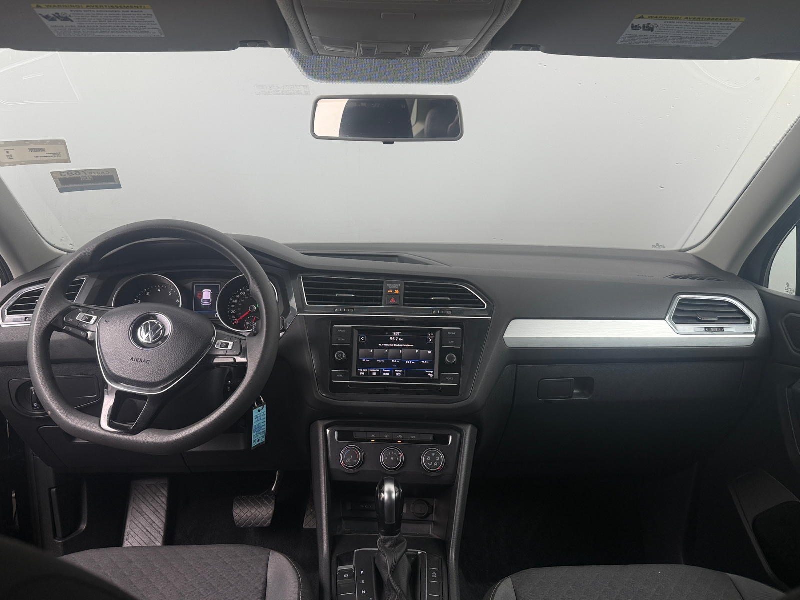Thumbnail: 2021 Volkswagen Tiguan - 3