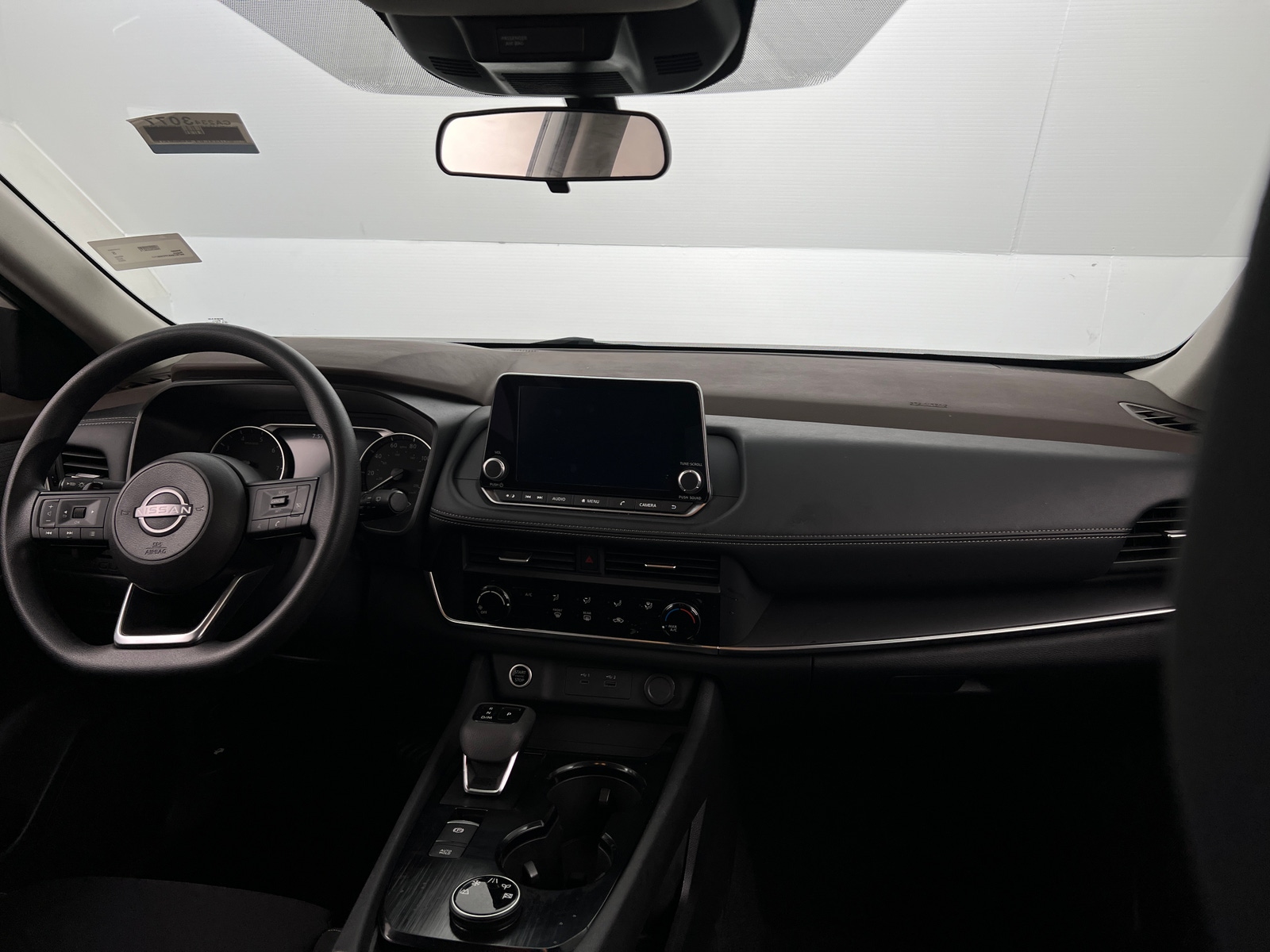 Thumbnail: 2023 Nissan Rogue - 3