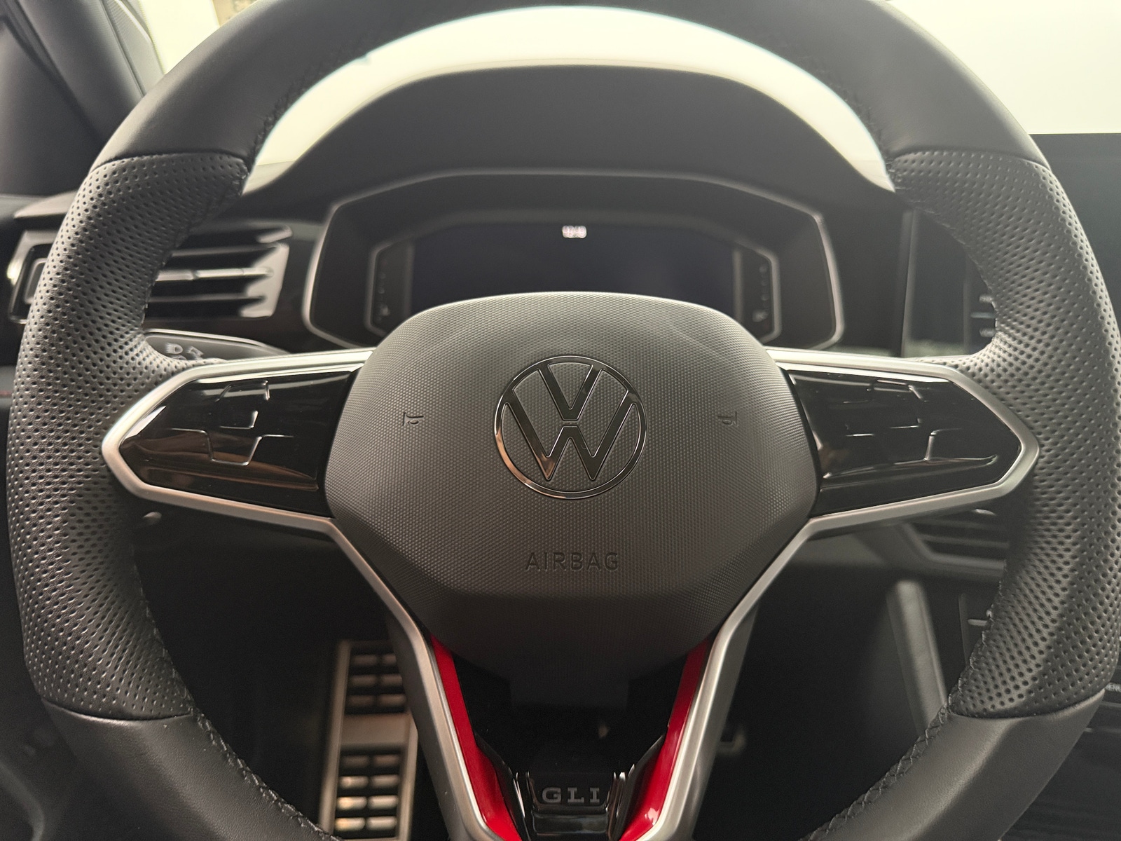 Thumbnail: 2025 Volkswagen Jetta - 4