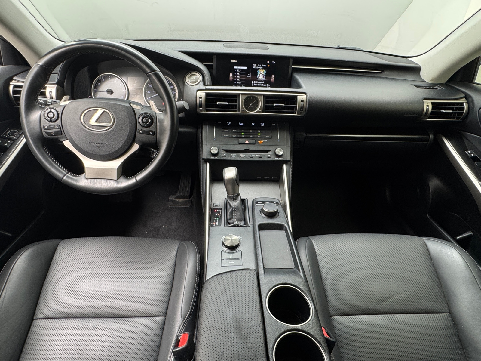Thumbnail: 2015 Lexus IS - 2