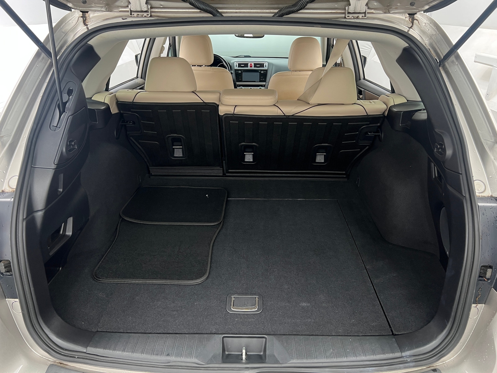 Thumbnail: 2016 Subaru Outback - 6