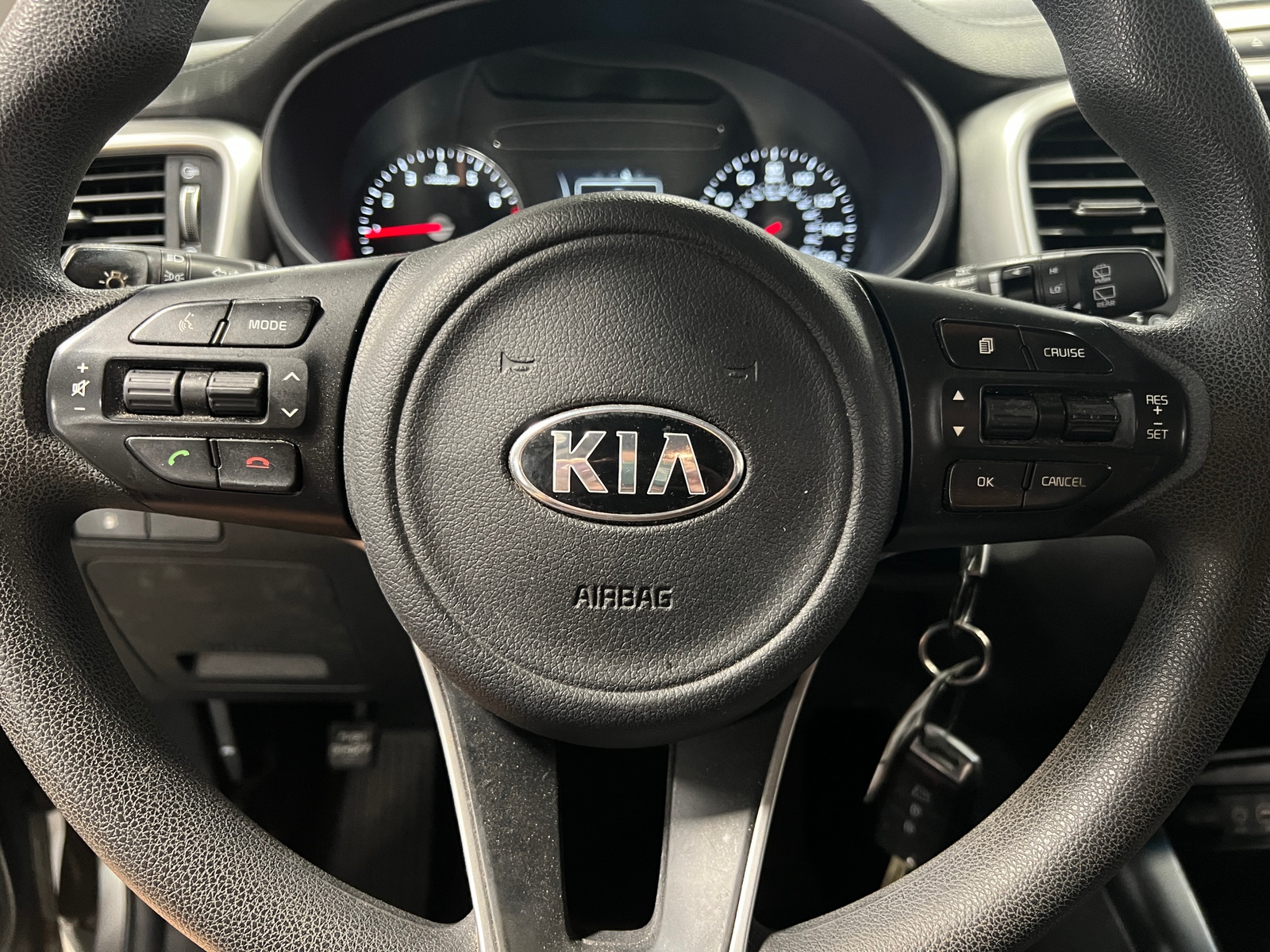 Thumbnail: 2017 Kia Sorento - 5