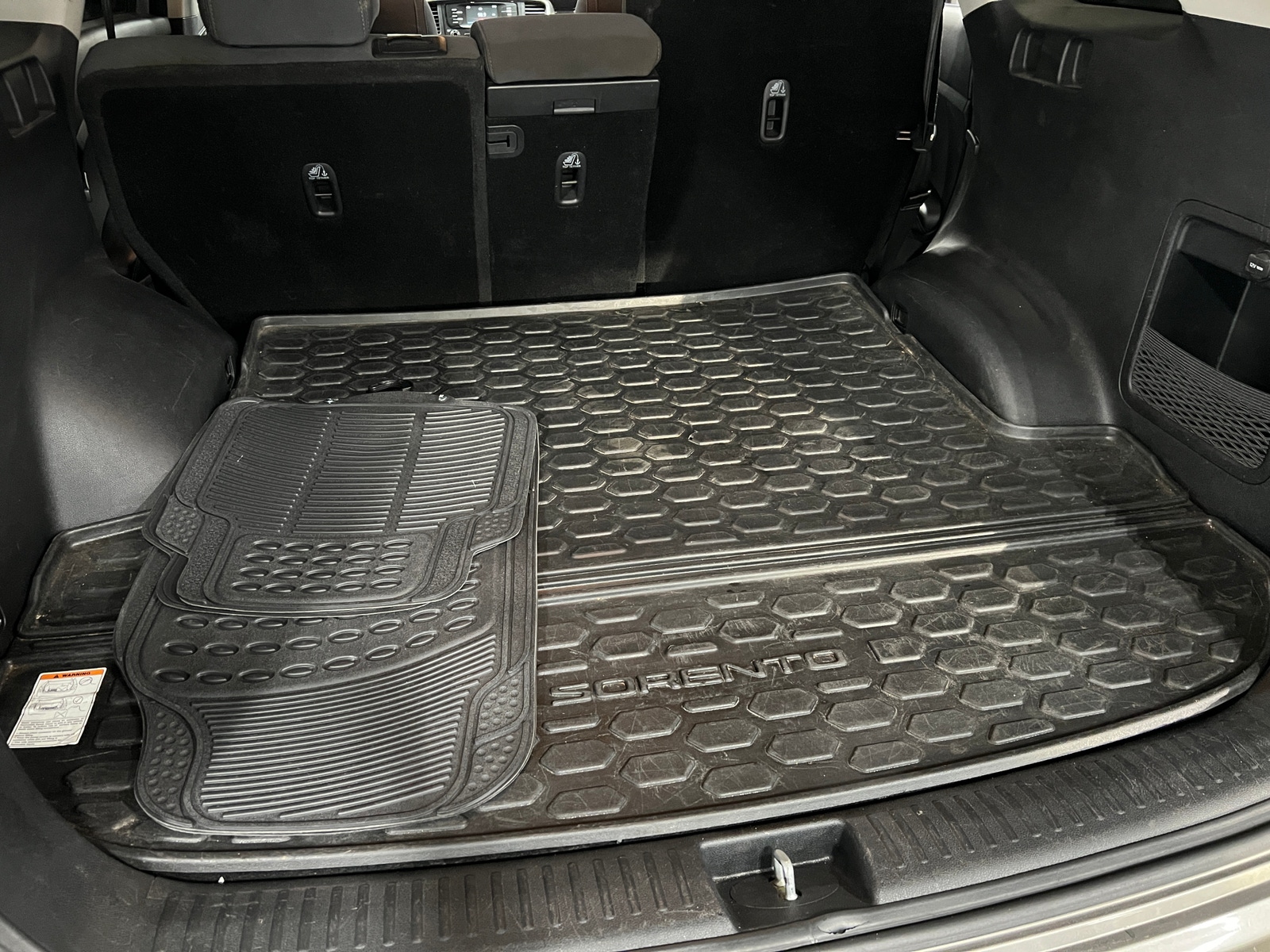 Thumbnail: 2017 Kia Sorento - 7