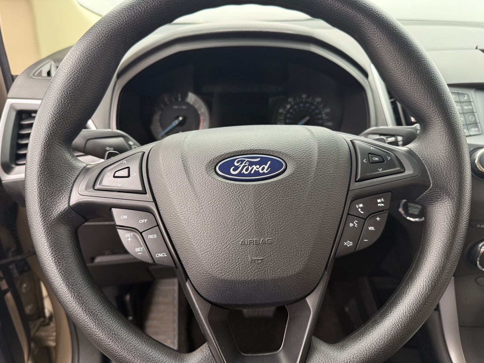 Thumbnail: 2018 Ford Edge - 5