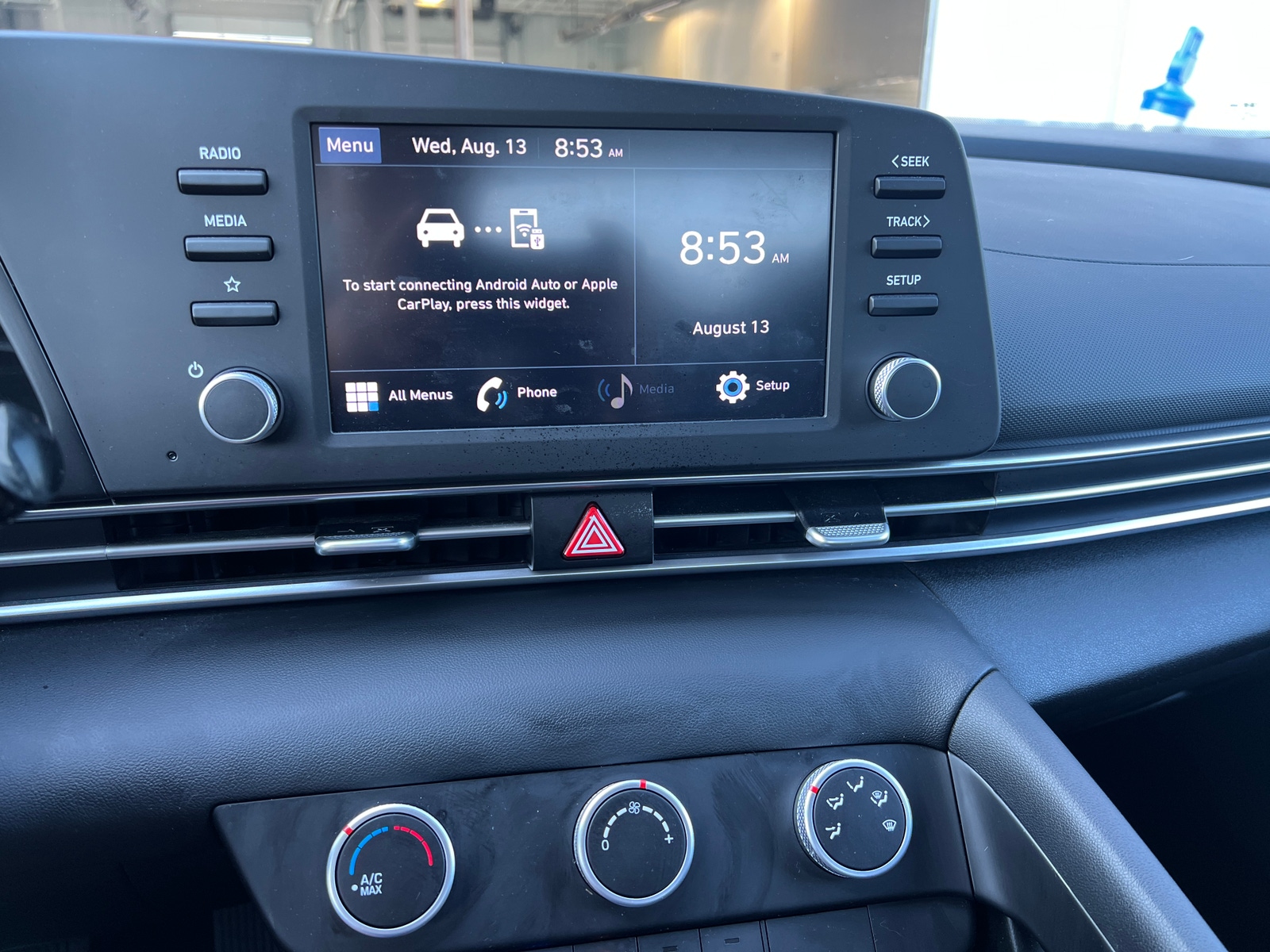 Thumbnail: 2023 Hyundai Elantra - 4
