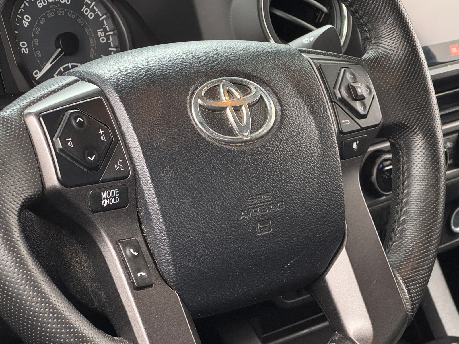 Thumbnail: 2016 Toyota Tacoma - 5