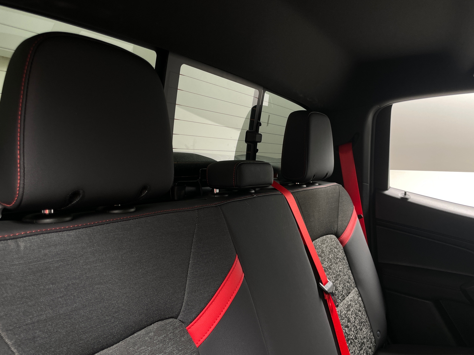 Thumbnail: 2024 Chevrolet Colorado - 5