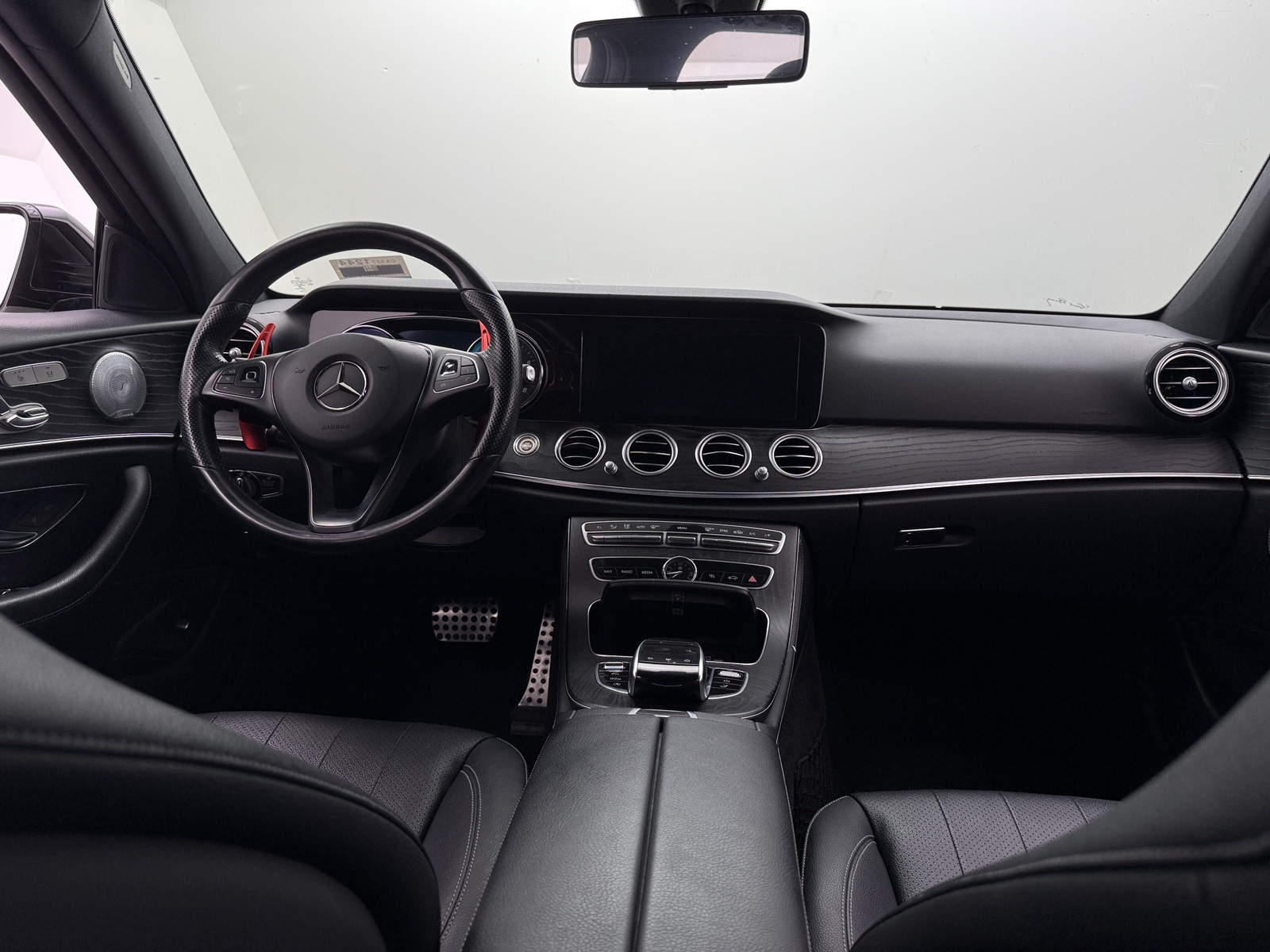 Thumbnail: 2018 Mercedes-Benz E-Class - 2