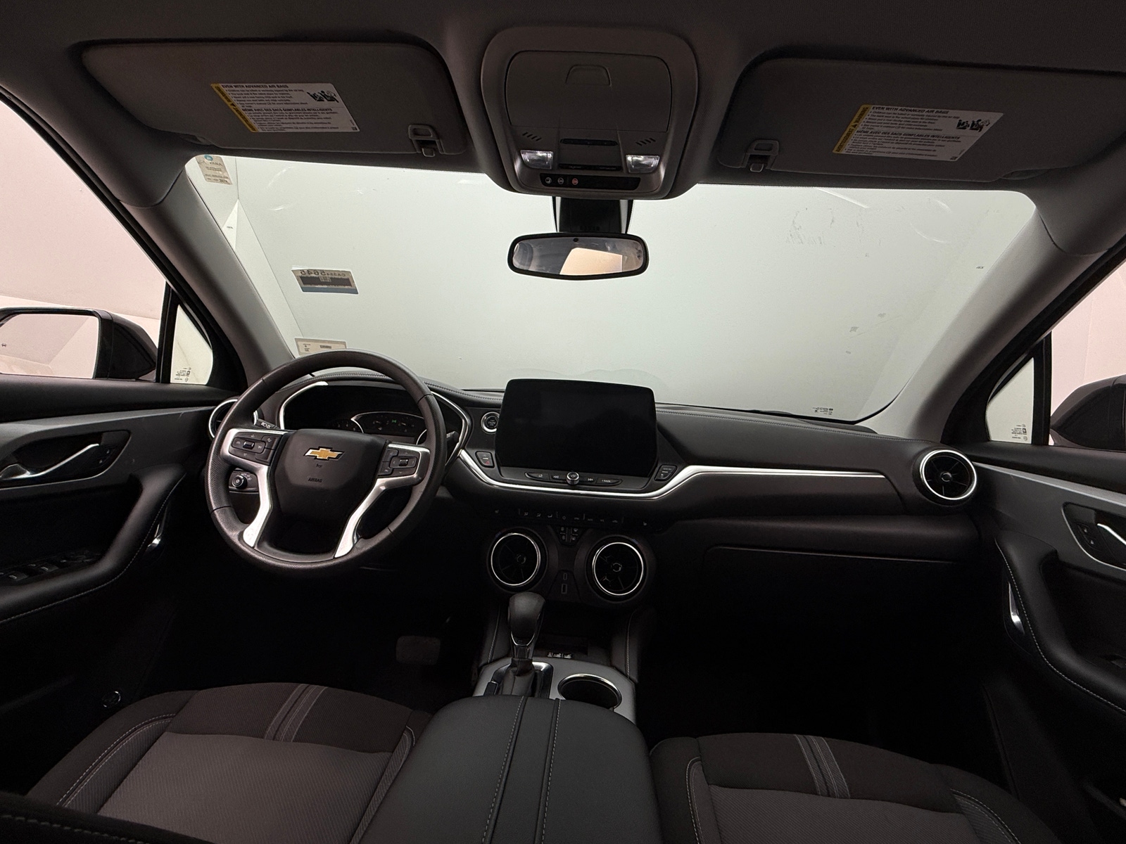 Thumbnail: 2023 Chevrolet Blazer - 3