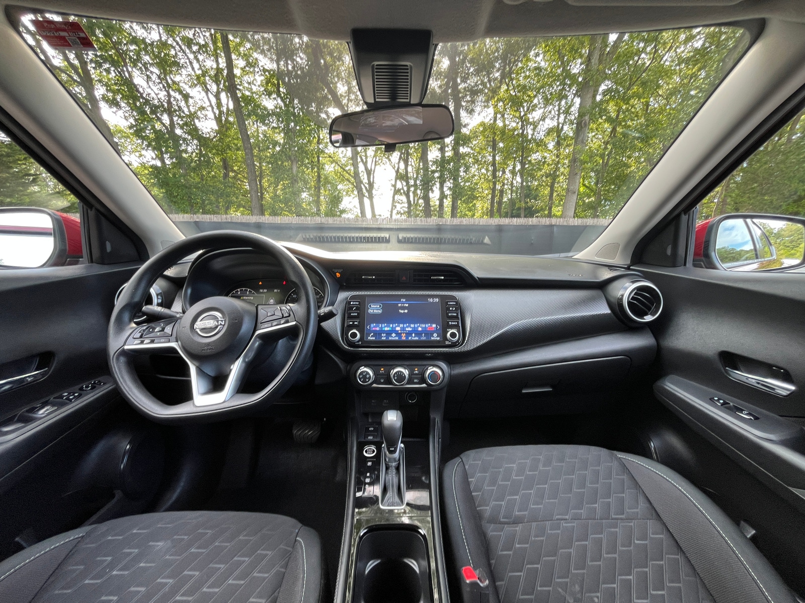 Thumbnail: 2024 Nissan Kicks - 3