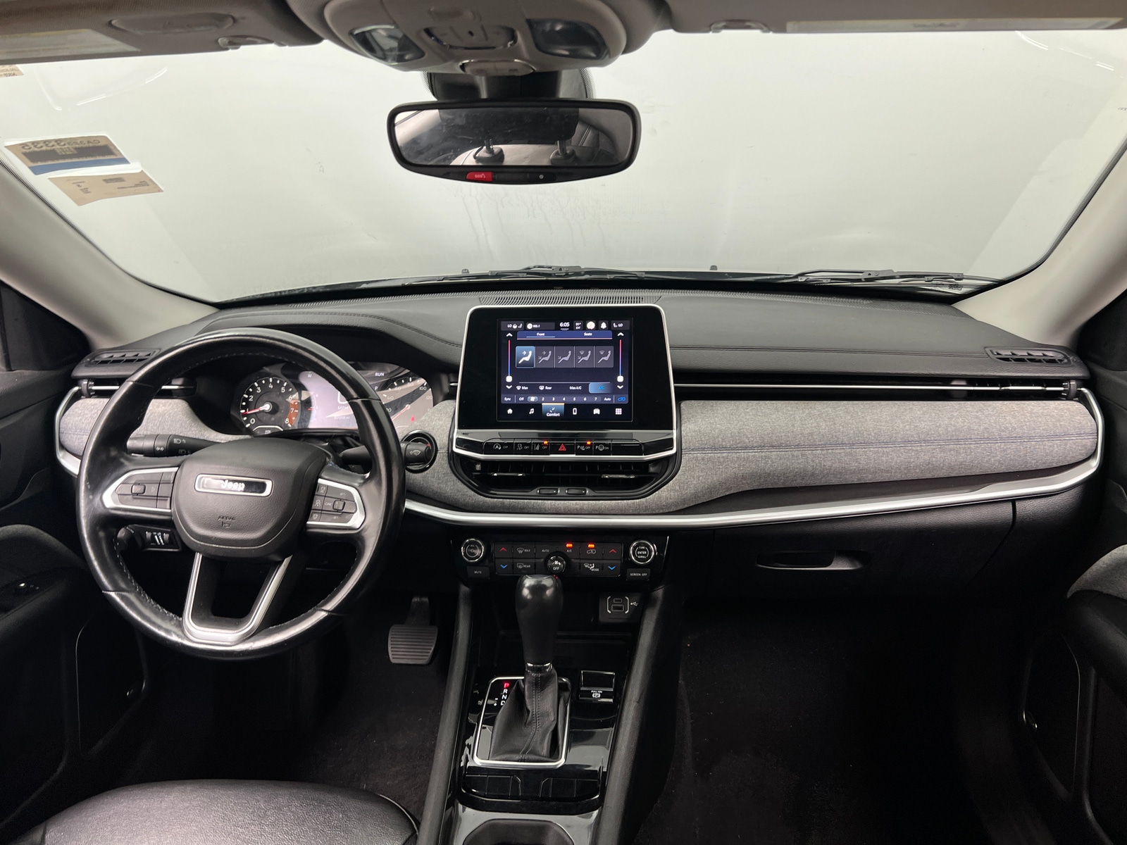 Thumbnail: 2022 Jeep Compass - 3