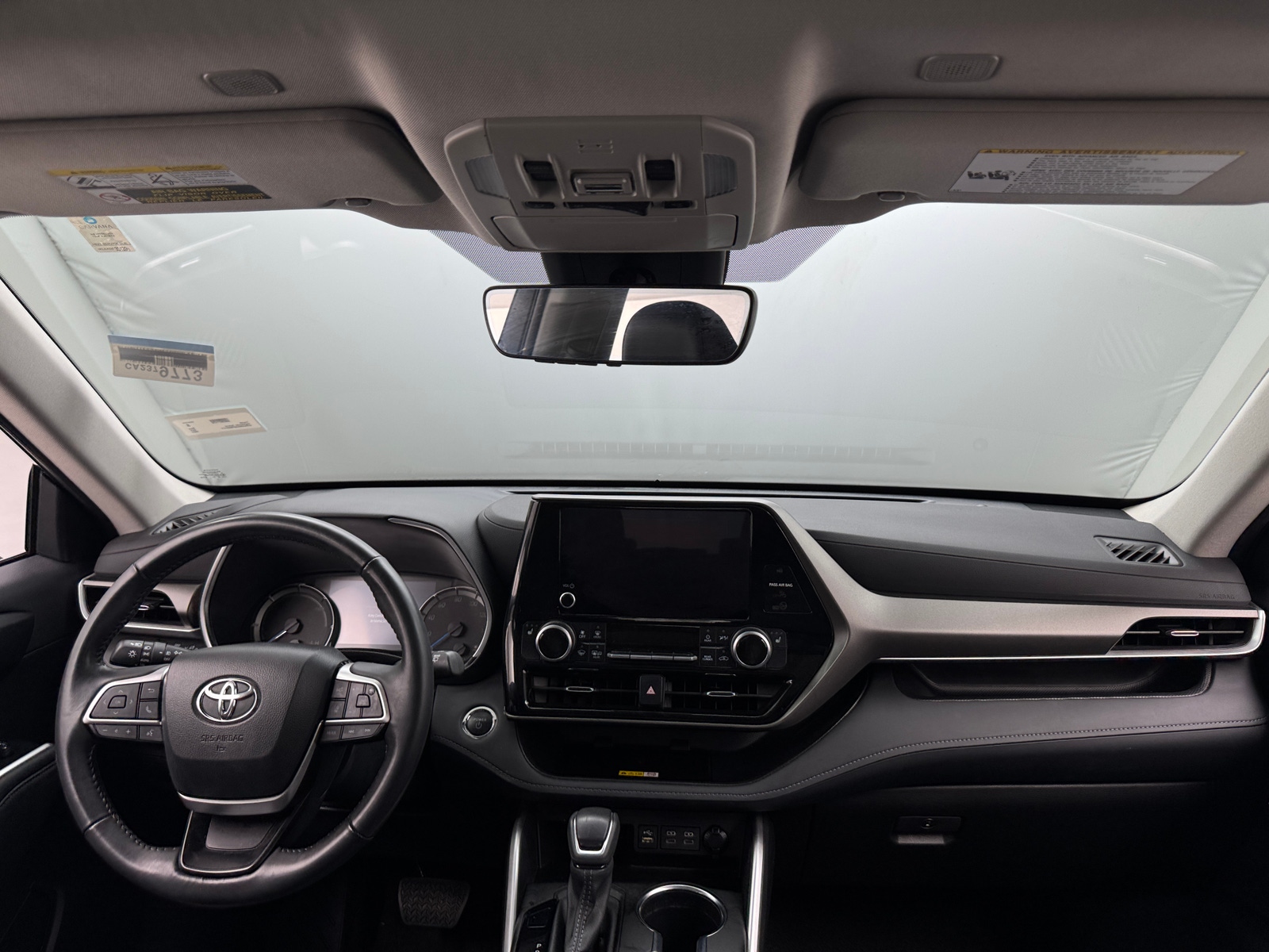 Thumbnail: 2023 Toyota Highlander - 2