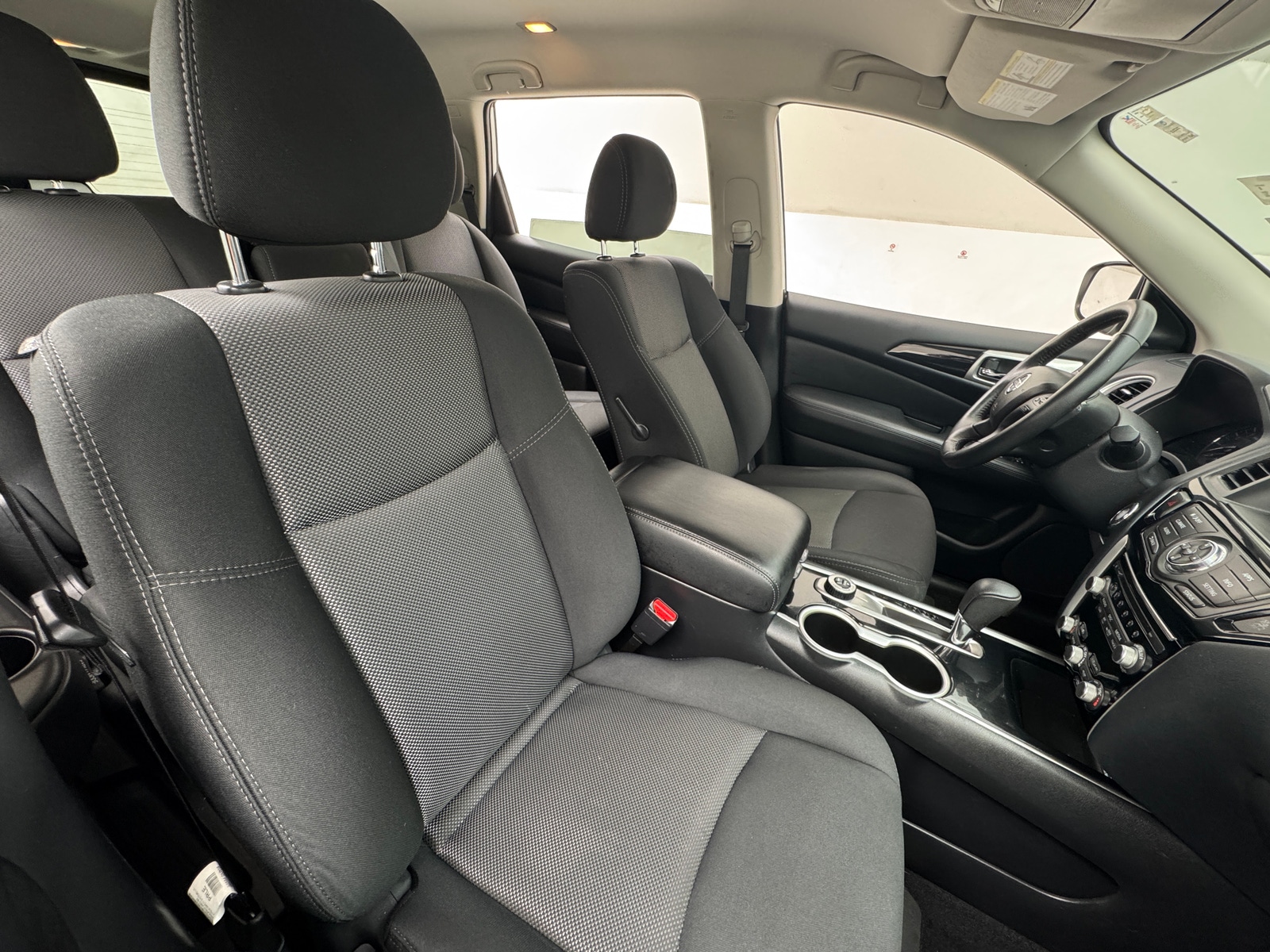 Thumbnail: 2020 Nissan Pathfinder - 2