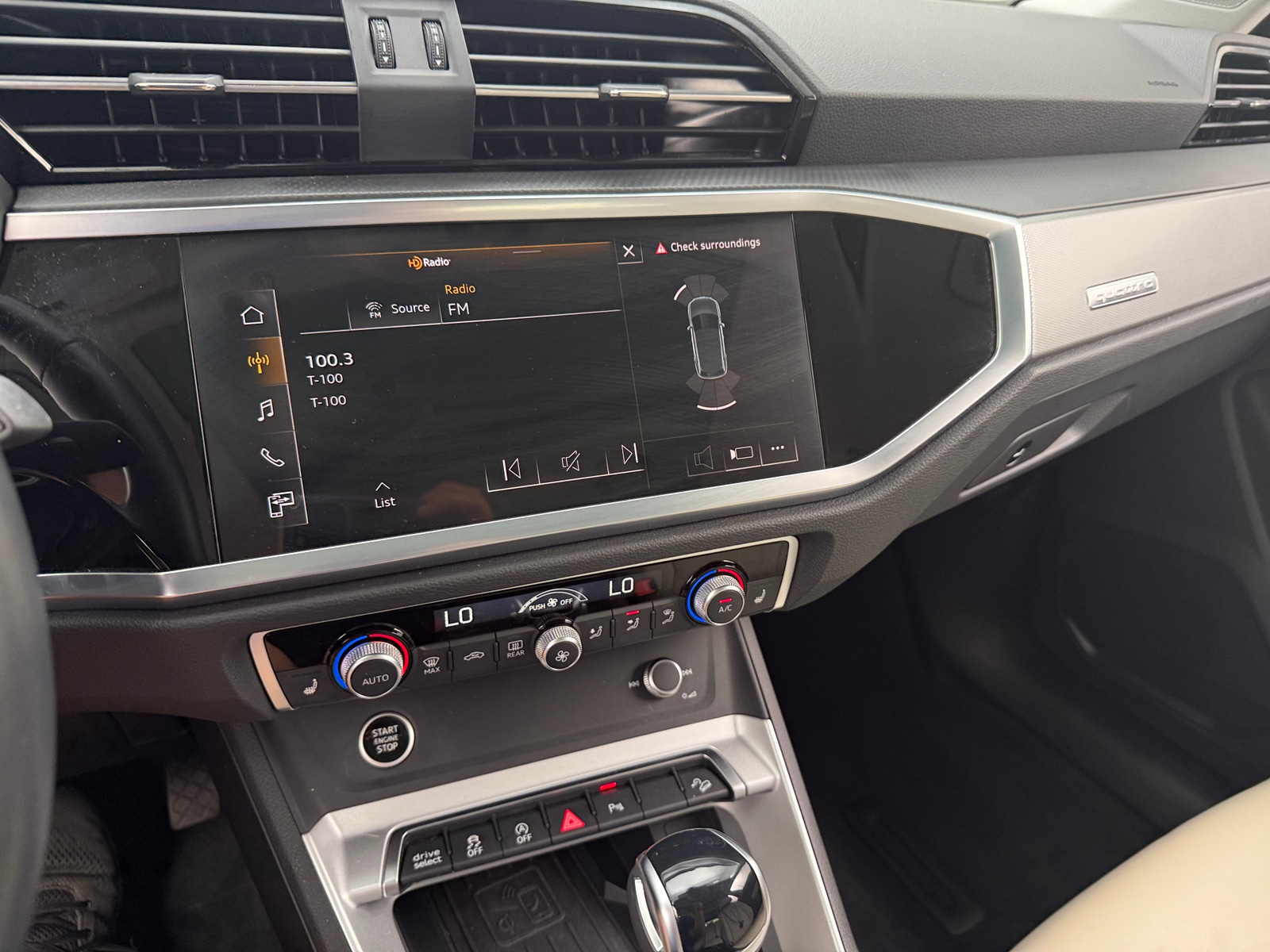Thumbnail: 2024 Audi Q3 - 3