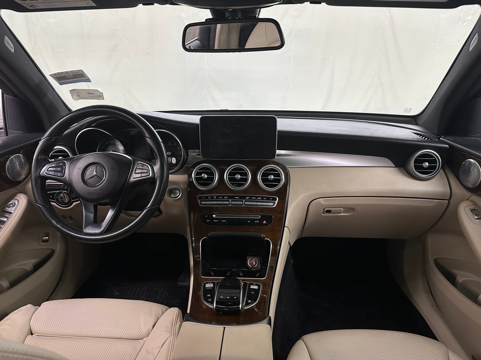 Thumbnail: 2018 Mercedes-Benz GLC - 2
