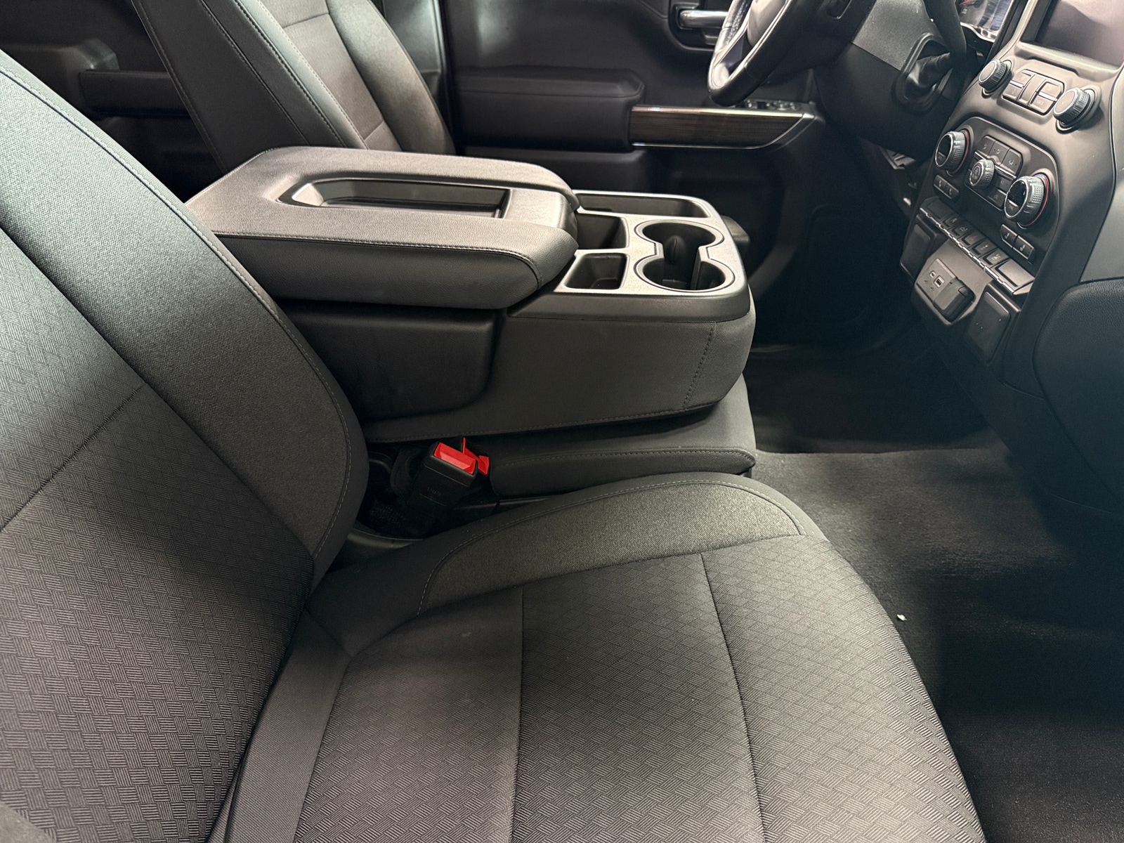 Thumbnail: 2020 Chevrolet Silverado 1500 - 2