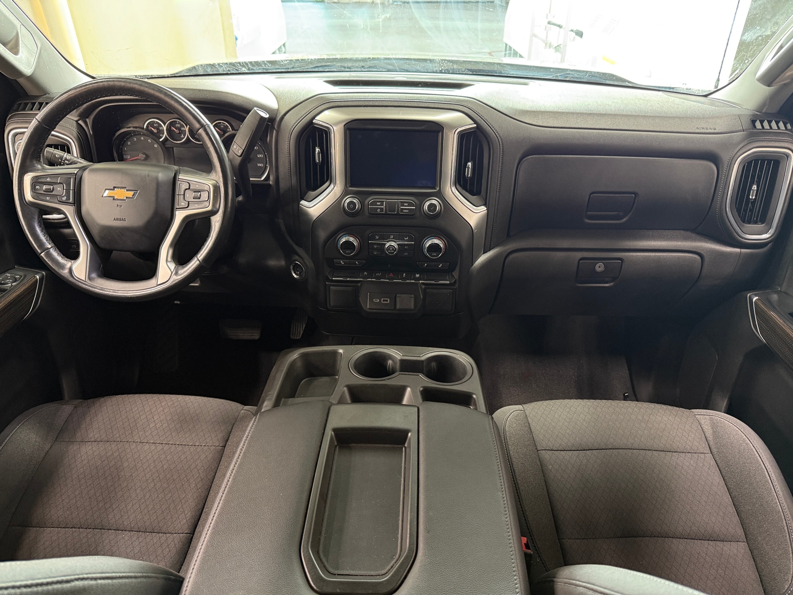 Thumbnail: 2020 Chevrolet Silverado 1500 - 3
