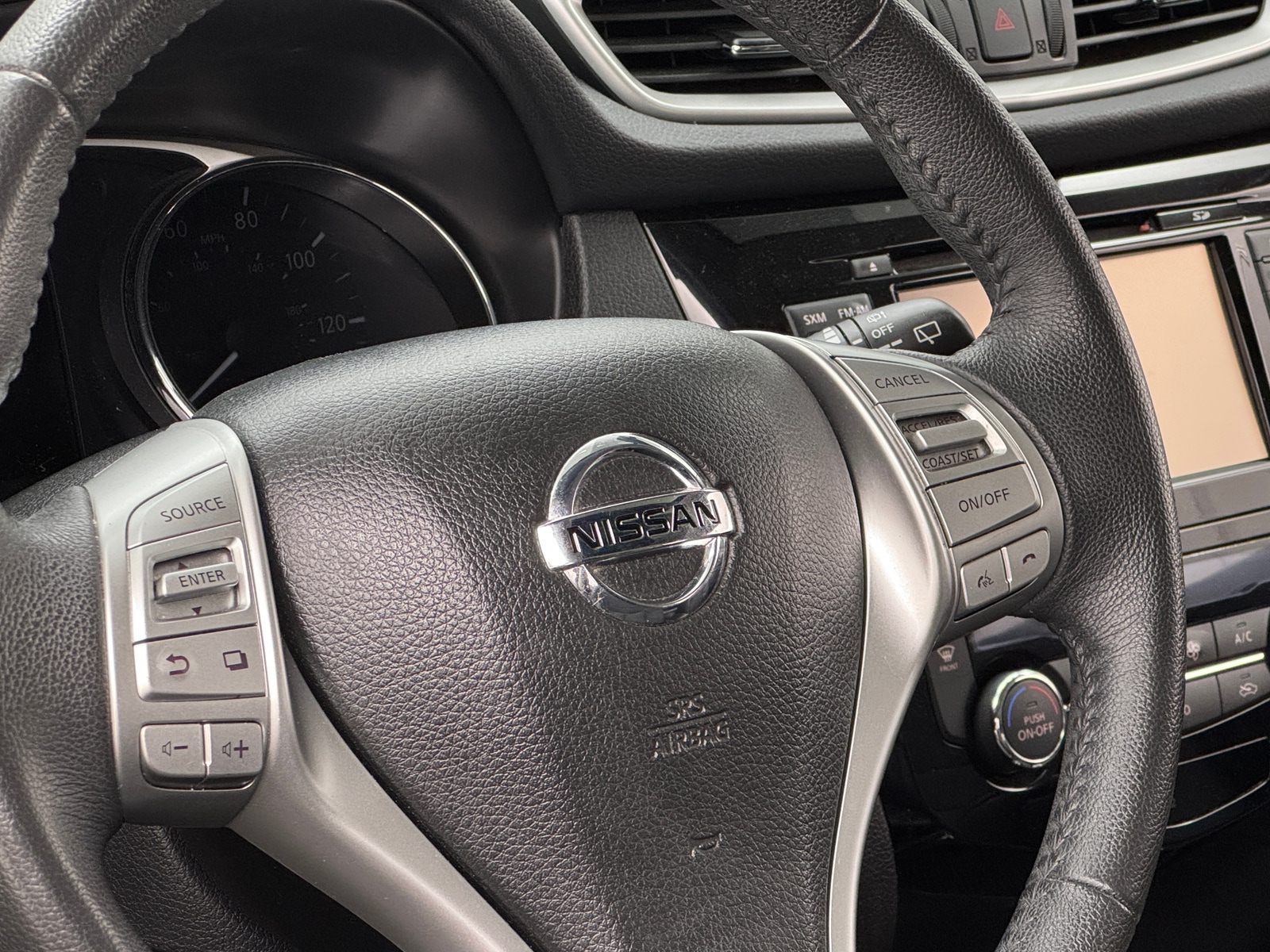 Thumbnail: 2016 Nissan Rogue - 4