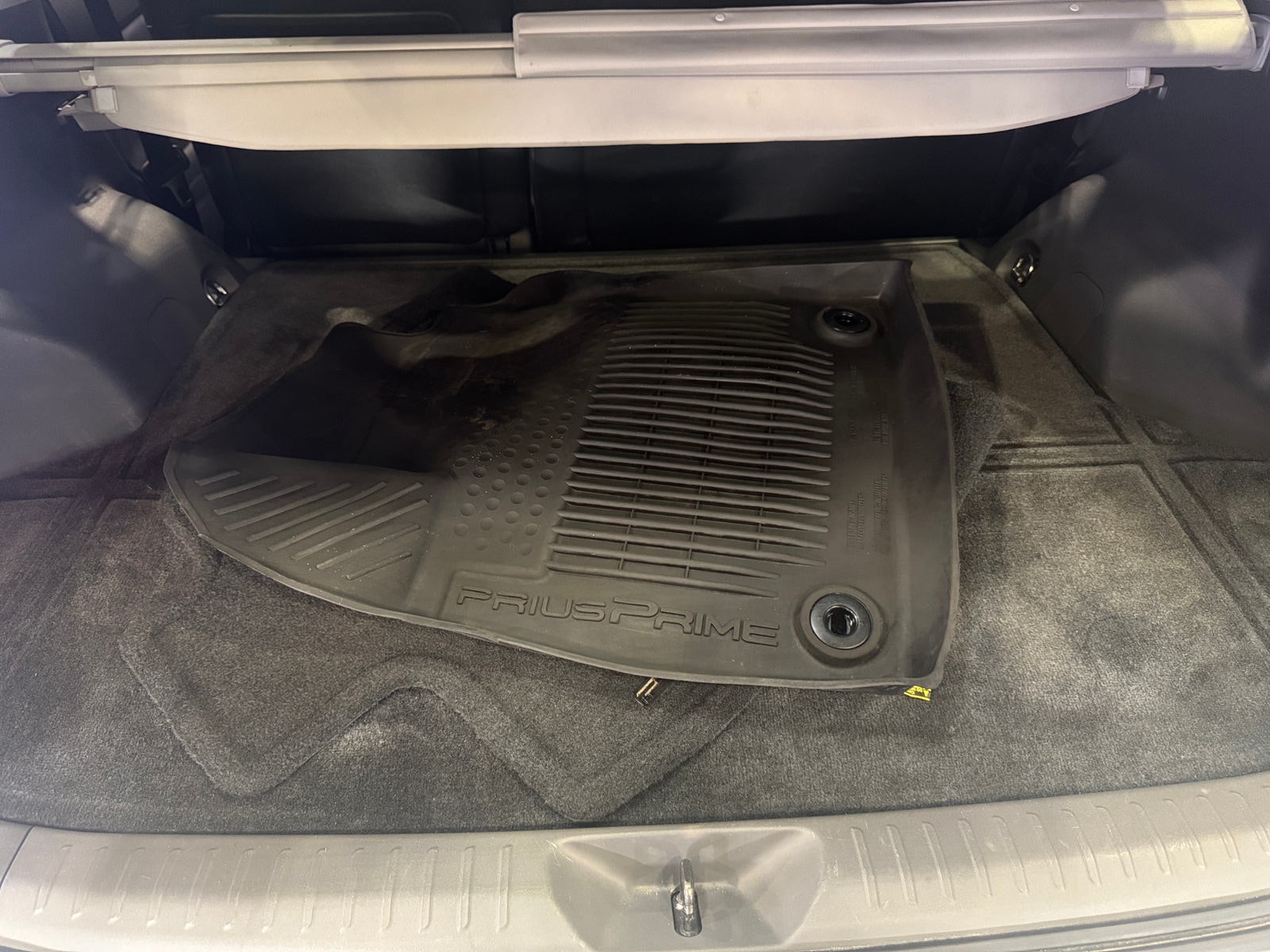 Thumbnail: 2012 Toyota Prius v - 7