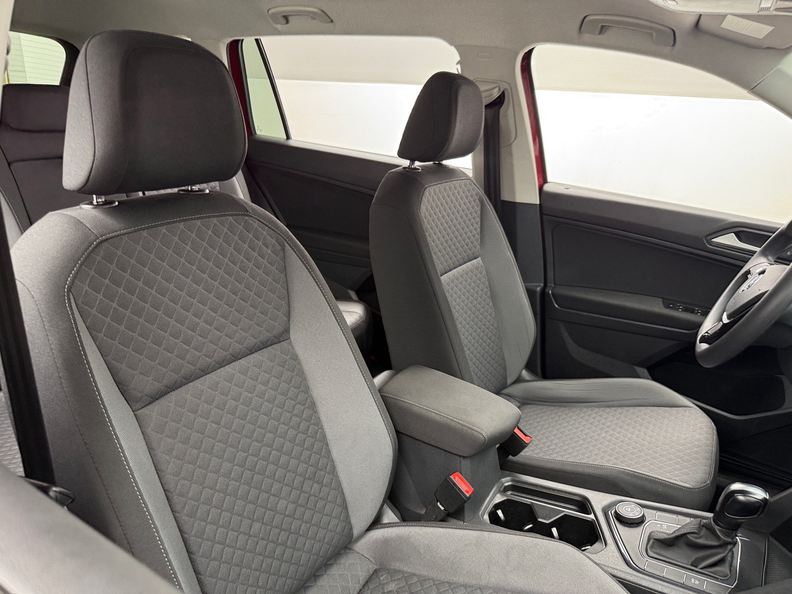 Thumbnail: 2019 Volkswagen Tiguan - 2
