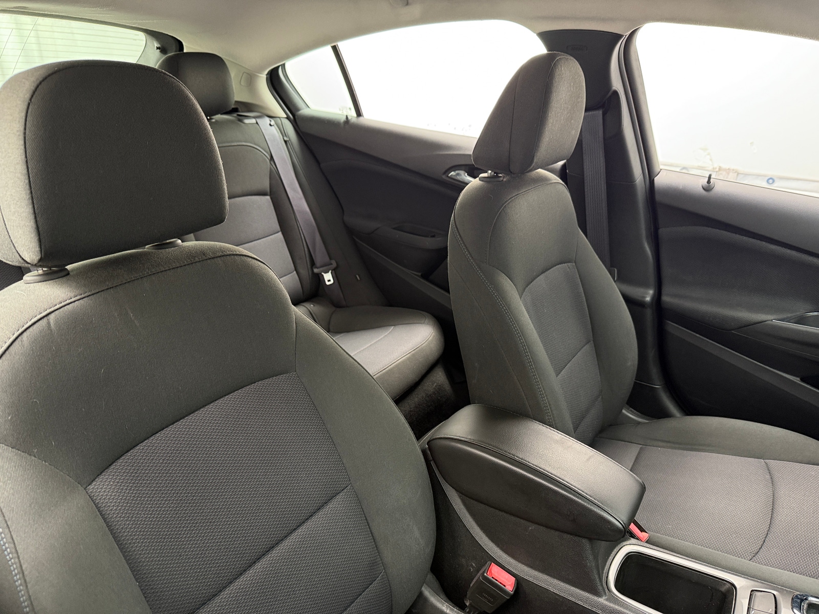 Thumbnail: 2017 Chevrolet Cruze - 2