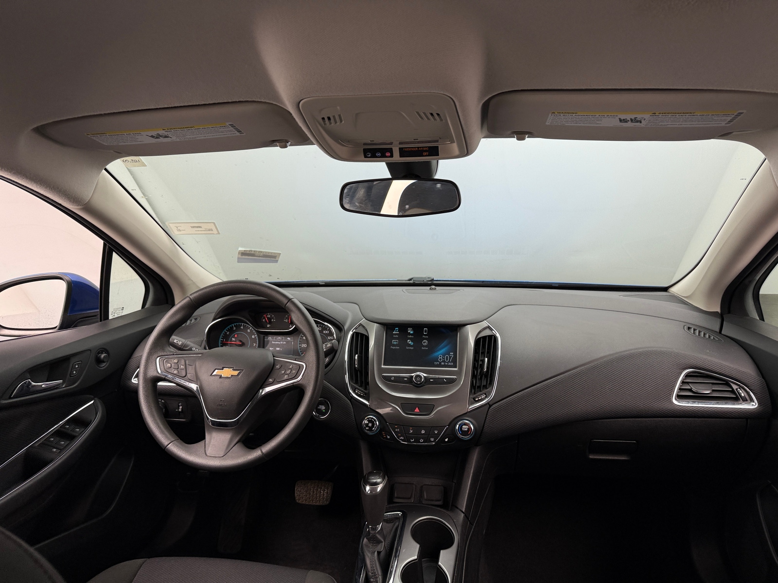 Thumbnail: 2017 Chevrolet Cruze - 3