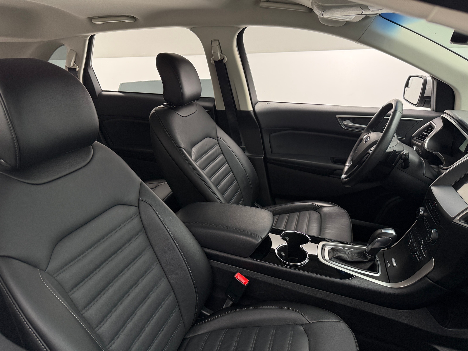 Thumbnail: 2017 Ford Edge - 2