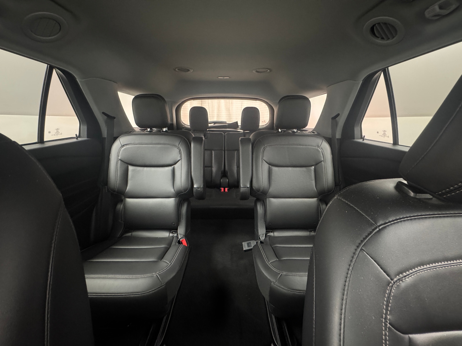 Thumbnail: 2022 Ford Explorer - 6