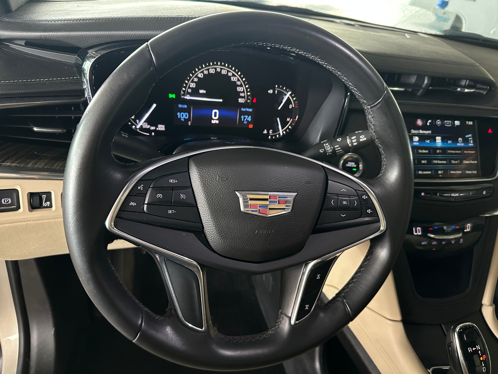 Thumbnail: 2017 Cadillac XT5 - 4