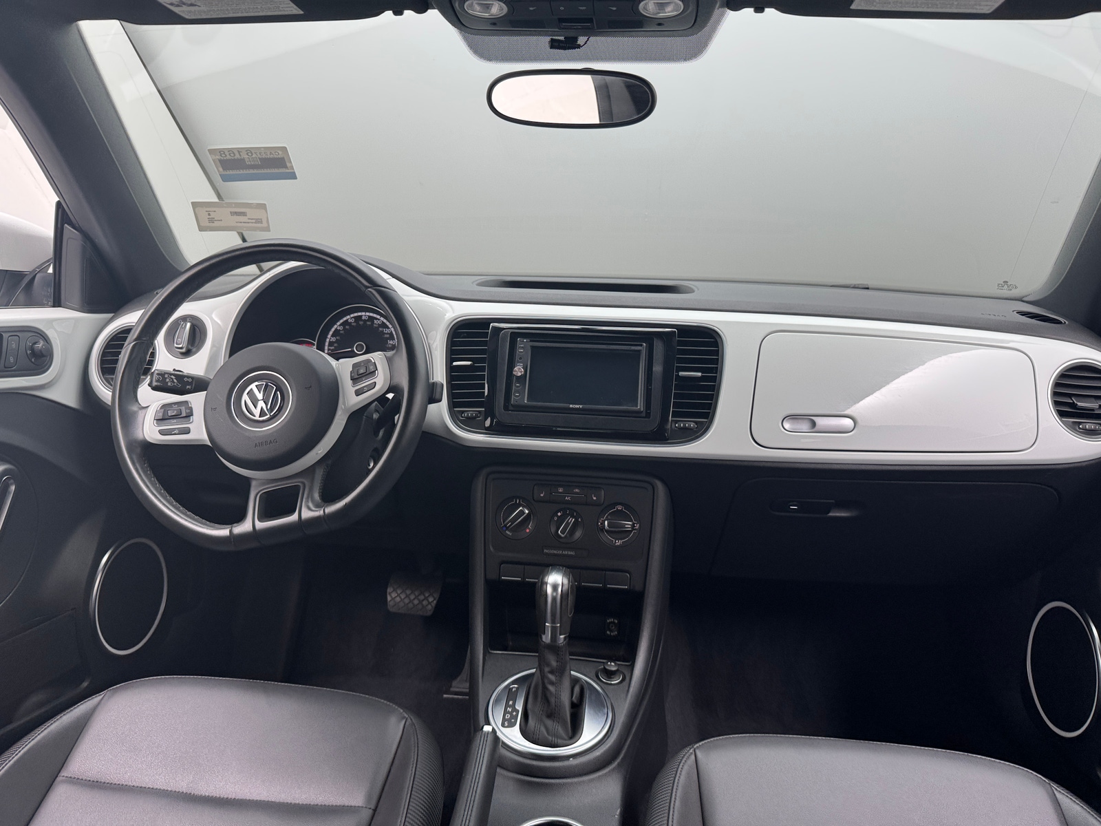 Thumbnail: 2014 Volkswagen Beetle - 2