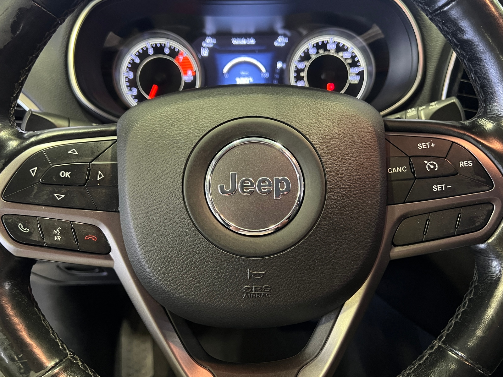 Thumbnail: 2021 Jeep Cherokee - 4