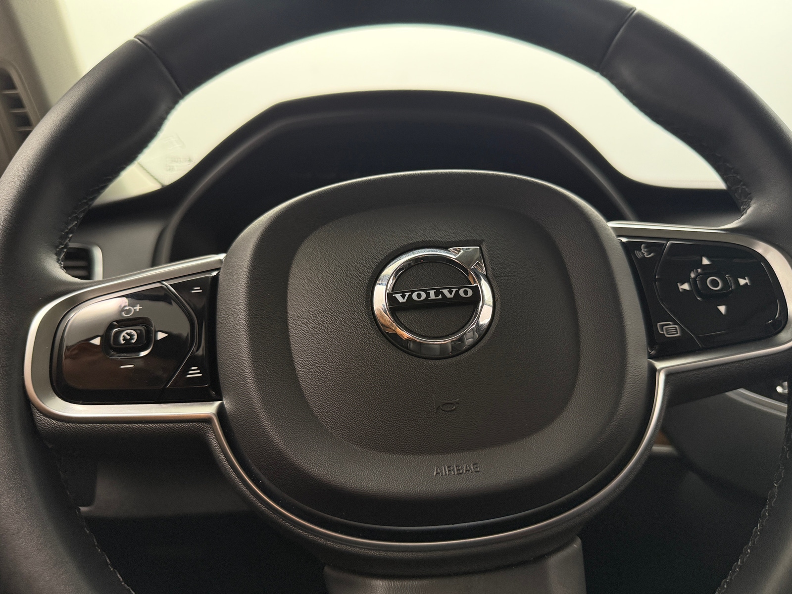 Thumbnail: 2024 Volvo XC90 - 4