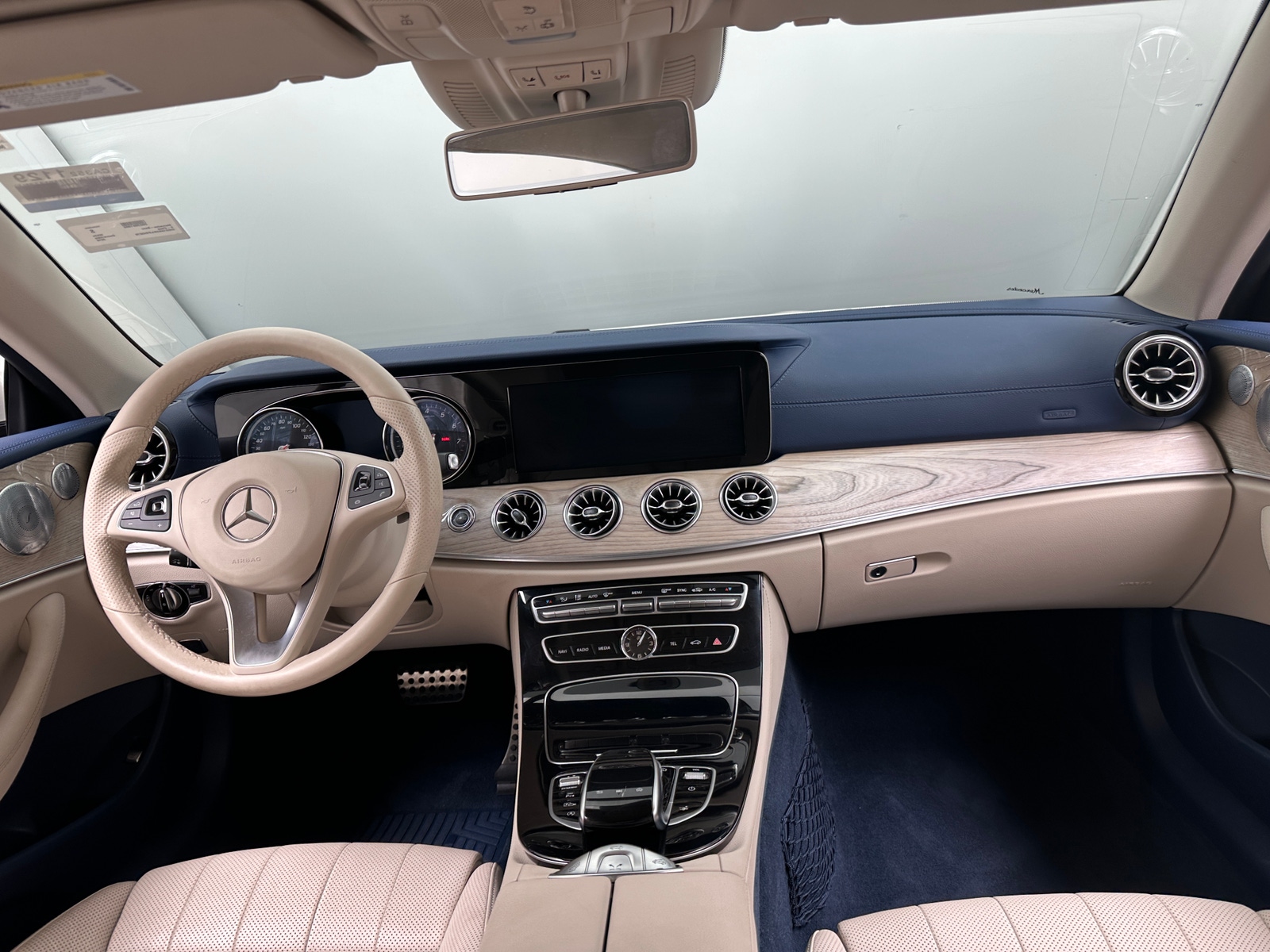 Thumbnail: 2018 Mercedes-Benz E-Class - 2