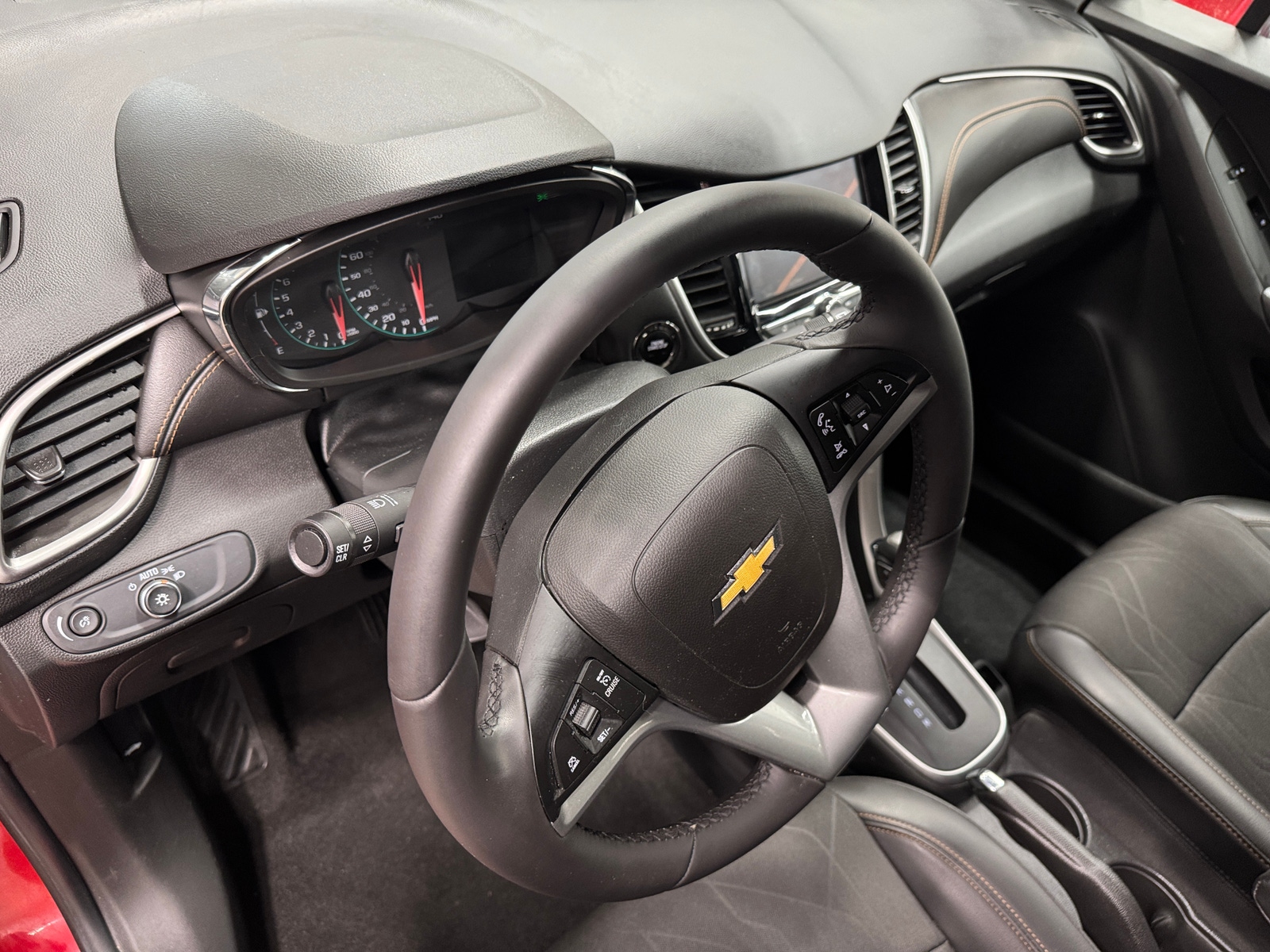 Thumbnail: 2020 Chevrolet Trax - 3