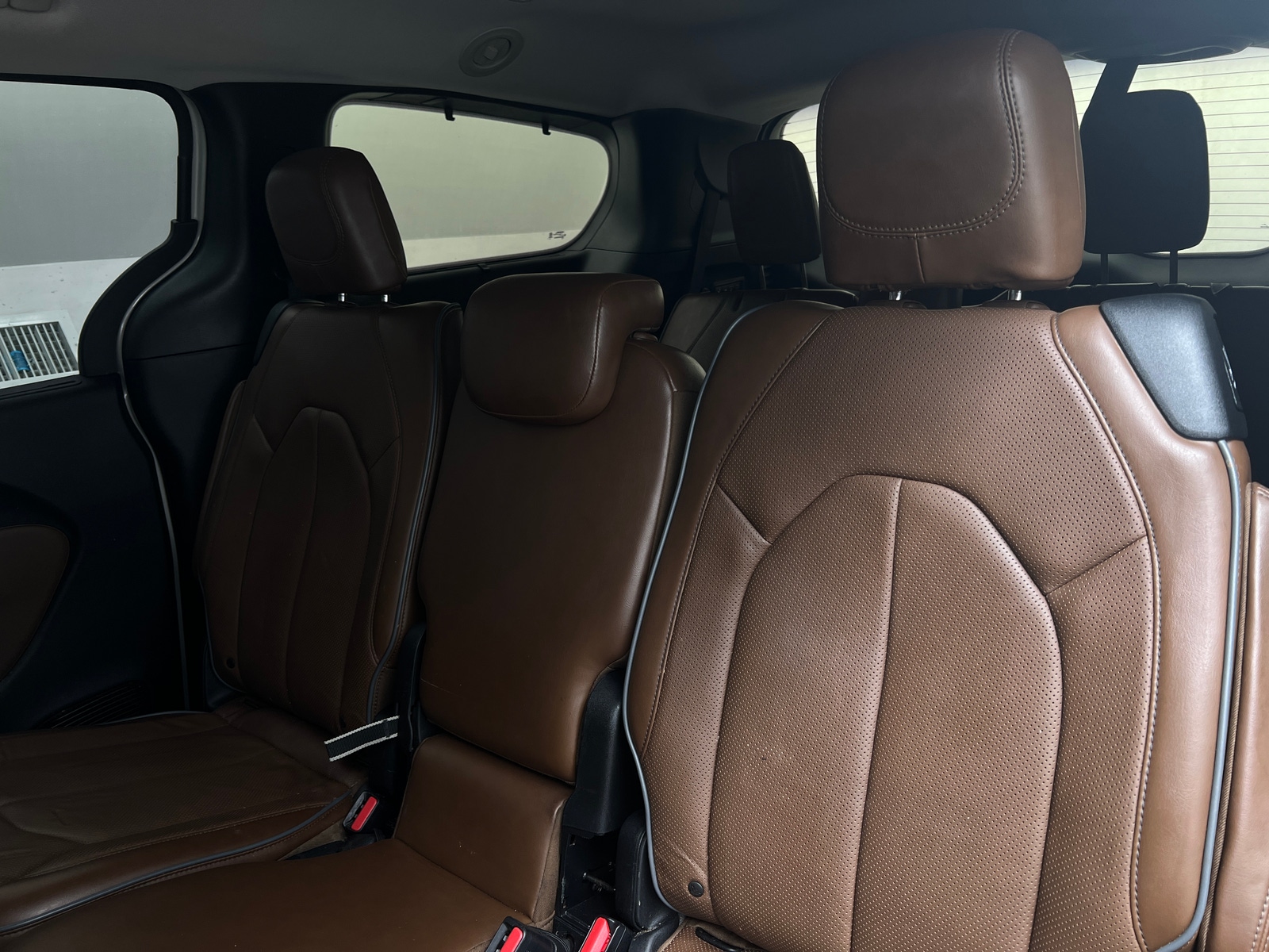 Thumbnail: 2017 Chrysler Pacifica - 5