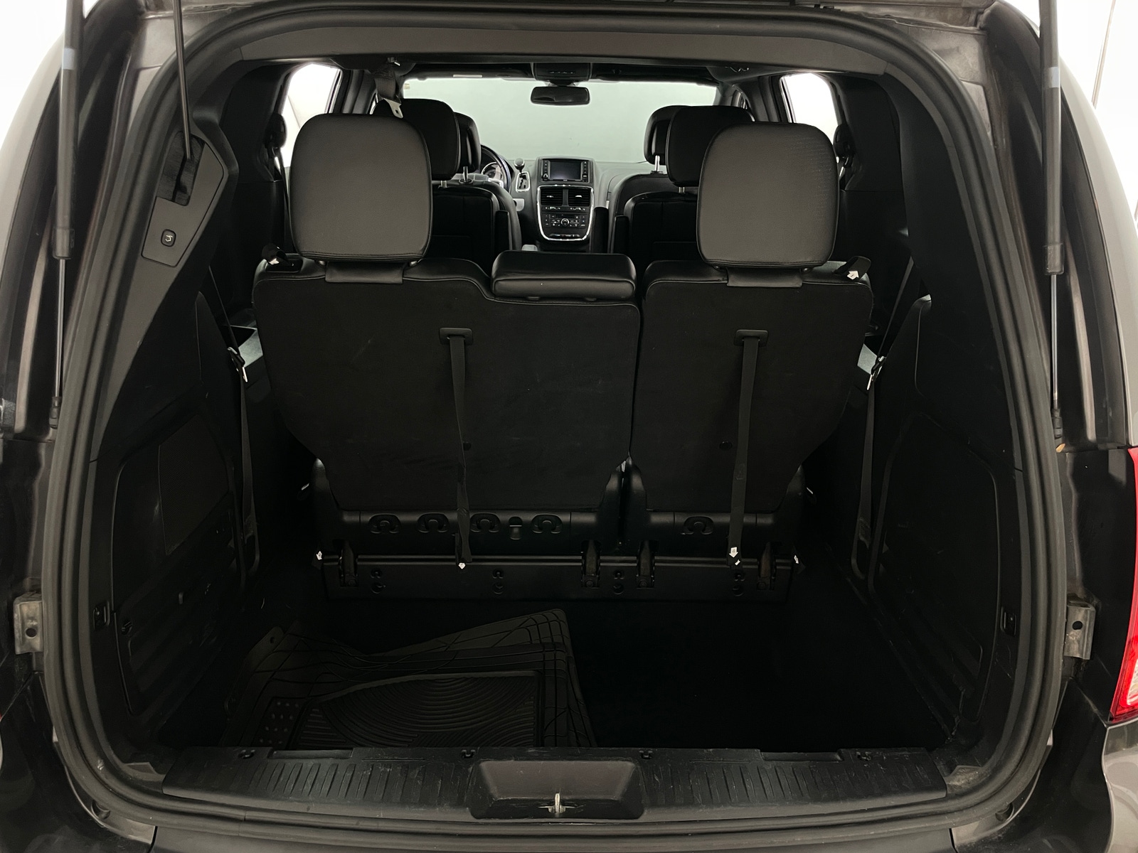 Thumbnail: 2019 Dodge Grand Caravan - 6