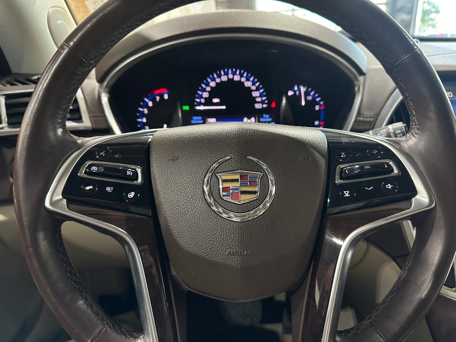 Thumbnail: 2014 Cadillac SRX - 4